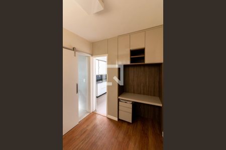 Apartamento à venda com 180m², 3 quartos e 2 vagasÁrea de Serviço