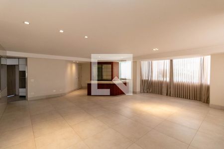 Sala de apartamento à venda com 3 quartos, 180m² em Santa Lúcia, Belo Horizonte