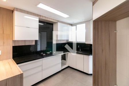Apartamento à venda com 180m², 3 quartos e 2 vagasCozinha