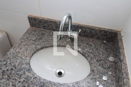 Banheiro de apartamento para alugar com 2 quartos, 75m² em Vila Aricanduva, São Paulo