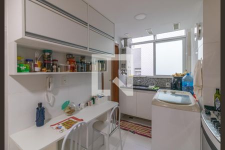 Apartamento à venda com 110m², 4 quartos e 2 vagas Apartamento à venda com 110m², 4 quartos e 2 vagasCozinha