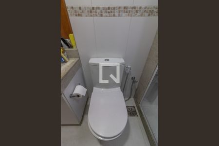 Apartamento à venda com 110m², 4 quartos e 2 vagas Apartamento à venda com 110m², 4 quartos e 2 vagasBanheiro Social