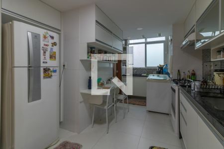 Apartamento à venda com 110m², 4 quartos e 2 vagas Apartamento à venda com 110m², 4 quartos e 2 vagasCozinha