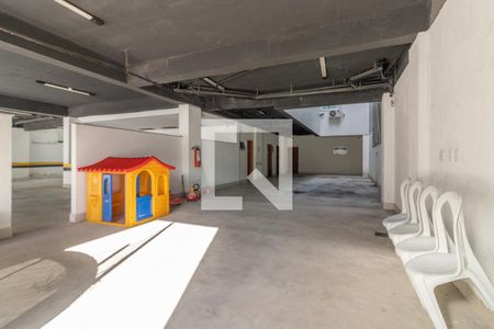 Apartamento à venda com 110m², 4 quartos e 2 vagas Apartamento à venda com 110m², 4 quartos e 2 vagasÁrea comum - Área Lazer