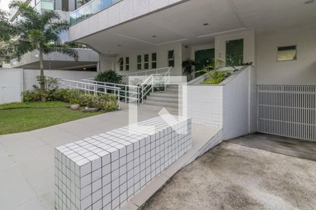Apartamento à venda com 110m², 4 quartos e 2 vagas Apartamento à venda com 110m², 4 quartos e 2 vagasÁrea comum