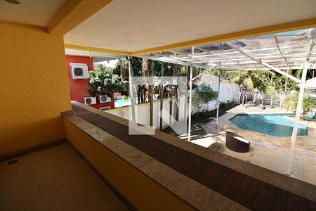 Casa de condomínio à venda com 1113m², 5 quartos e 4 vagas Casa de condomínio à venda com 1113m², 5 quartos e 4 vagasVaranda da Suíte 2