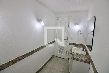 Casa de condomínio à venda com 1113m², 5 quartos e 4 vagas Casa de condomínio à venda com 1113m², 5 quartos e 4 vagasBanheiro Social