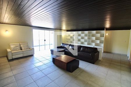 Casa de condomínio à venda com 1113m², 5 quartos e 4 vagas Casa de condomínio à venda com 1113m², 5 quartos e 4 vagasSala de TV