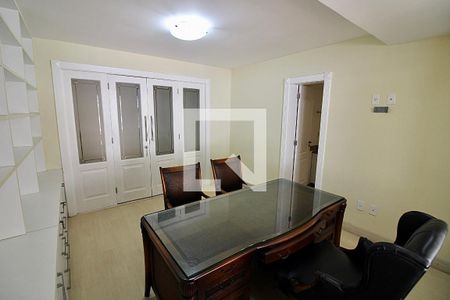 Casa de condomínio à venda com 1113m², 5 quartos e 4 vagas Casa de condomínio à venda com 1113m², 5 quartos e 4 vagasSuíte 3