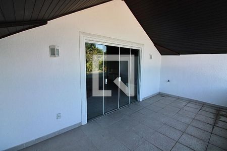 Casa de condomínio à venda com 1113m², 5 quartos e 4 vagas Casa de condomínio à venda com 1113m², 5 quartos e 4 vagasVaranda da Sala de tv