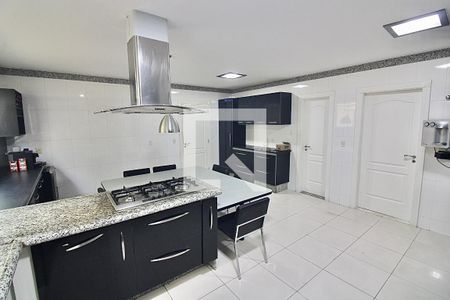Casa de condomínio à venda com 1113m², 5 quartos e 4 vagas Casa de condomínio à venda com 1113m², 5 quartos e 4 vagasCozinha