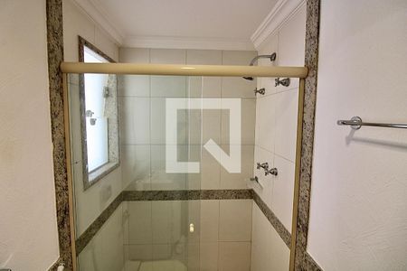 Casa de condomínio à venda com 1113m², 5 quartos e 4 vagas Casa de condomínio à venda com 1113m², 5 quartos e 4 vagasBanheiro da Suíte 3