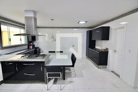 Casa de condomínio à venda com 1113m², 5 quartos e 4 vagas Casa de condomínio à venda com 1113m², 5 quartos e 4 vagasCozinha