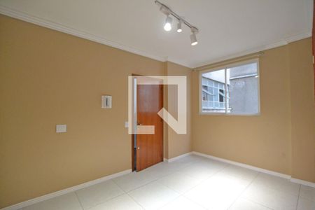 Sala de apartamento à venda com 2 quartos, 60m² em Centro Histórico, Porto Alegre