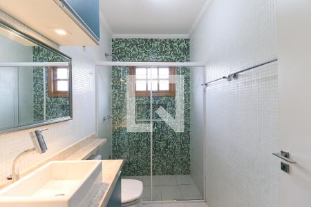 Casa à venda com 300m², 3 quartos e 3 vagasBanheiro Corredor