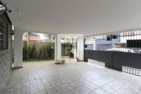 Casa à venda com 300m², 3 quartos e 3 vagasGaragem