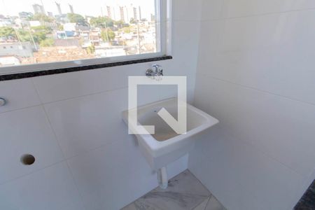 Cozinha e Área de Serviço Integrada  de apartamento para alugar com 2 quartos, 36m² em Jardim Sao Vicente, São Paulo