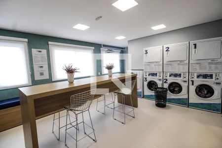 Apartamento para alugar com 34m², 2 quartos e sem vaga Apartamento para alugar com 34m², 2 quartos e sem vagaLavanderia