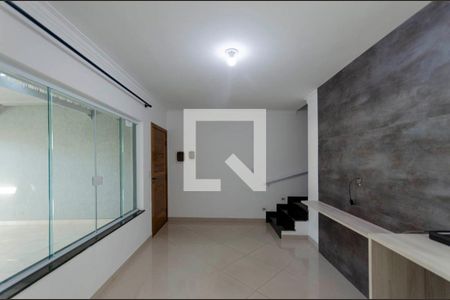 Sala de casa para alugar com 2 quartos, 76m² em Vila Nova Savoia, São Paulo