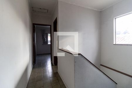 Corredor de casa à venda com 3 quartos, 240m² em Vila Brasílio Machado, São Paulo
