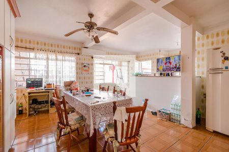 Casa à venda com 160m², 2 quartos e sem vaga Casa à venda com 160m², 2 quartos e sem vagaCozinha