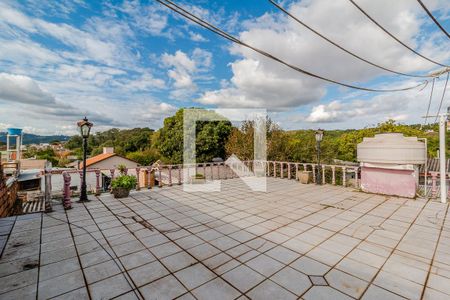 Casa à venda com 160m², 2 quartos e sem vaga Casa à venda com 160m², 2 quartos e sem vagaTerraço