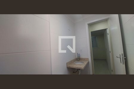 Banheiro de apartamento para alugar com 2 quartos, 55m² em Jardim do Estádio, Santo André