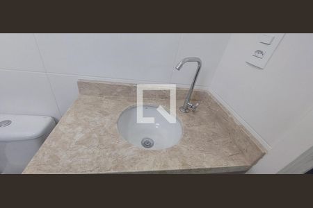 Apartamento para alugar com 55m², 2 quartos e 1 vaga Apartamento para alugar com 55m², 2 quartos e 1 vagaBanheiro
