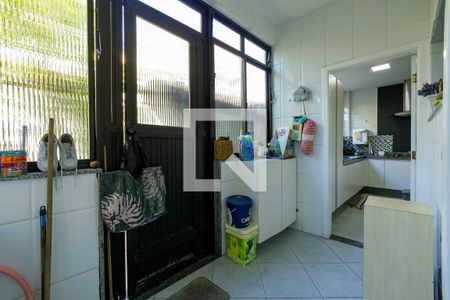 Casa de condomínio à venda com 315m², 4 quartos e 2 vagasÁrea de Serviço