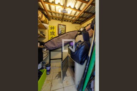 Casa de condomínio à venda com 315m², 4 quartos e 2 vagasDepósito 2