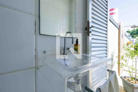 Casa de condomínio à venda com 315m², 4 quartos e 2 vagasBanheiro Quintal