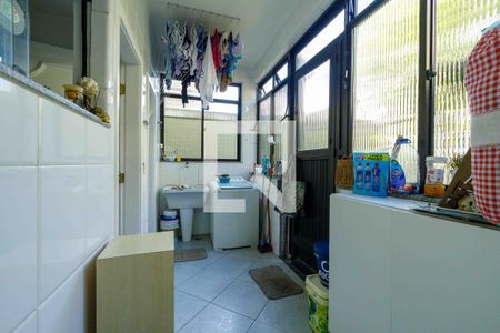 Casa de condomínio à venda com 315m², 4 quartos e 2 vagasÁrea de Serviço