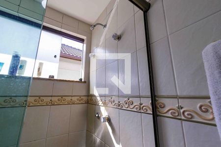 Casa de condomínio à venda com 315m², 4 quartos e 2 vagasBanheiro