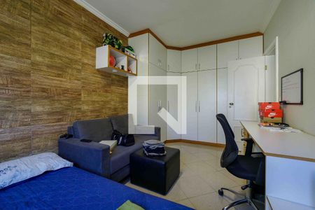 Casa de condomínio à venda com 315m², 4 quartos e 2 vagasQuarto 1