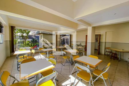 Apartamento à venda com 168m², 4 quartos e 2 vagasÁrea comum - Salão de festas