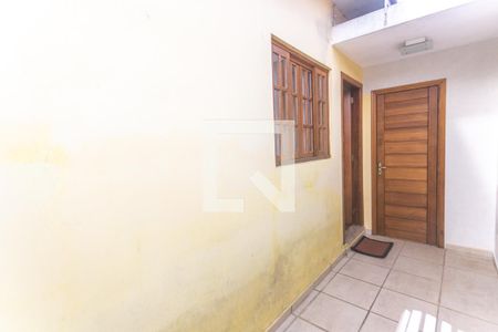 Casa à venda com 120m², 2 quartos e 2 vagasQuintal