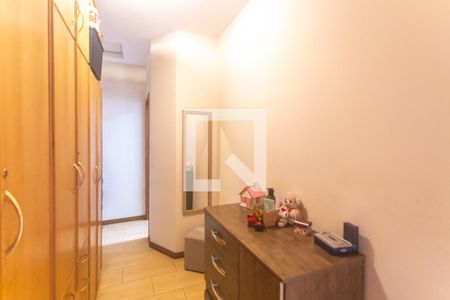 Casa à venda com 120m², 2 quartos e 2 vagasCloset suíte 2