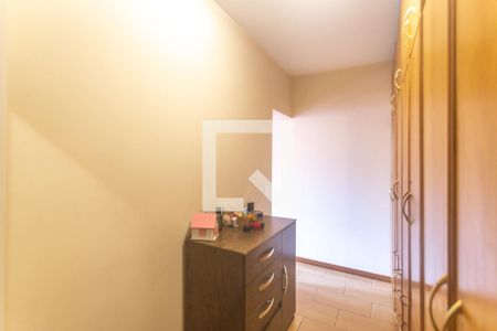 Casa à venda com 120m², 2 quartos e 2 vagasCloset suíte 2