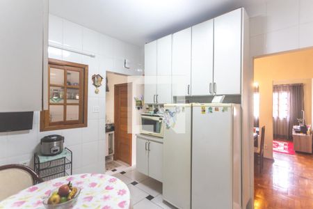 Casa à venda com 120m², 2 quartos e 2 vagasCozinha