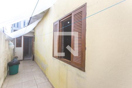 Casa à venda com 120m², 2 quartos e 2 vagasQuintal