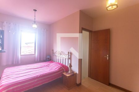 Casa à venda com 120m², 2 quartos e 2 vagasSuíte 2