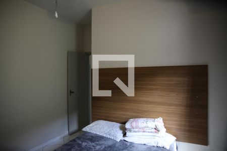 Casa para alugar com 90m², 2 quartos e 2 vagasSuíte