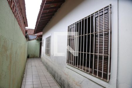 Casa para alugar com 90m², 2 quartos e 2 vagasQuintal