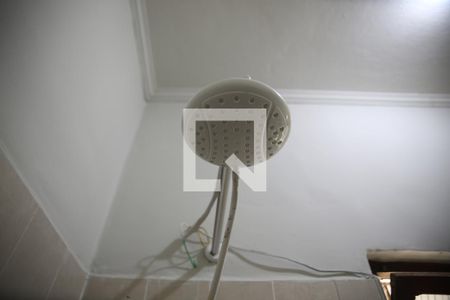 Casa para alugar com 90m², 2 quartos e 2 vagasBanheiro social