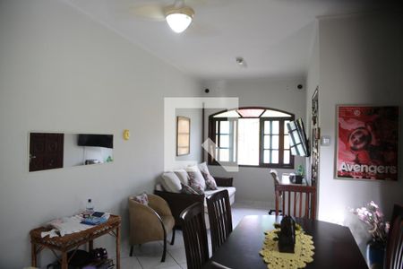 Sala de casa para alugar com 2 quartos, 90m² em Real, Praia Grande