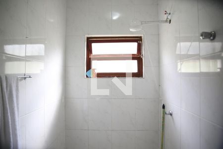 Casa para alugar com 90m², 2 quartos e 2 vagasBanheiro da Suíte