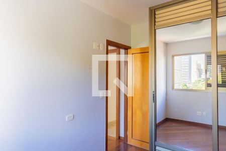 Apartamento para alugar com 90m², 2 quartos e 1 vagaQuarto
