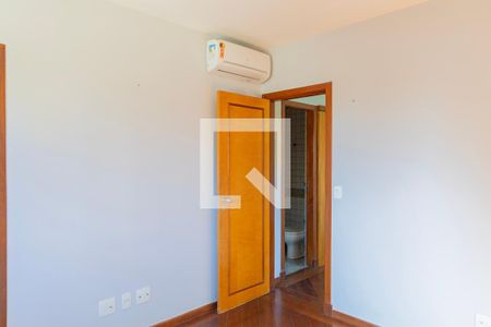 Suíte de apartamento para alugar com 2 quartos, 90m² em Savassi, Belo Horizonte