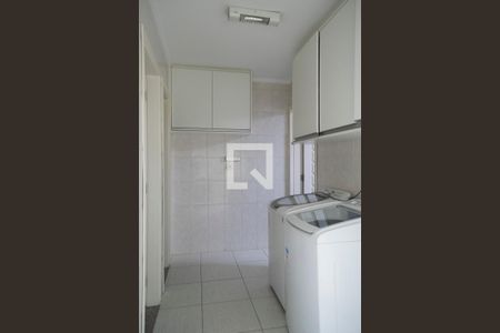 Área de Serviço de casa à venda com 4 quartos, 150m² em Vila Vitorio Mazzei, São Paulo
