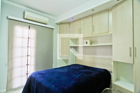Suíte de casa à venda com 3 quartos, 200m² em Vila Albertina, São Paulo
